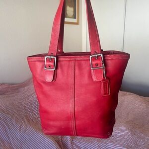 ❌SOLD❌Coach vintage legacy red leather Hampton tote bag